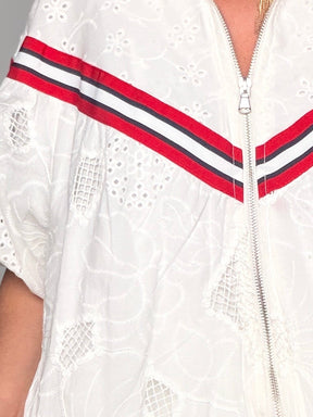 Bomber in Sangallo Ricamato con Bande Sportive – Bianco e Blu Navy