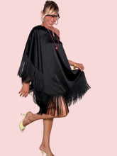Abito Monospalla in Raso Nero con Frange – Glamour Anni '20 (Copia)