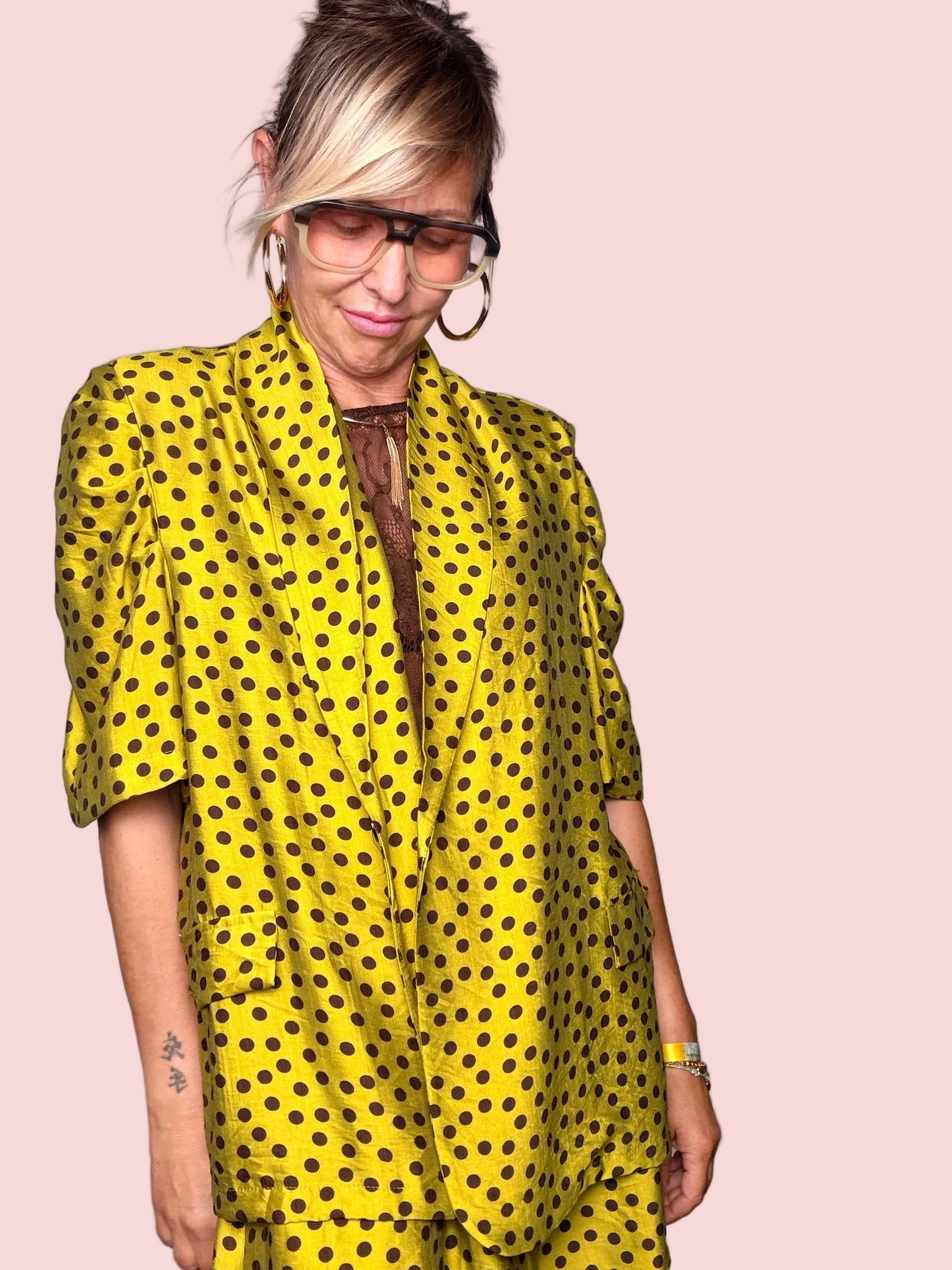 Giacca Oversize a Pois con Shorts Coordinati