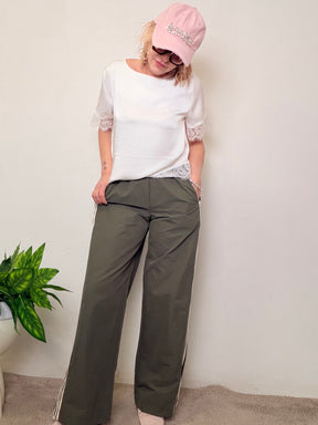 Pantaloni sportivi con bande laterali