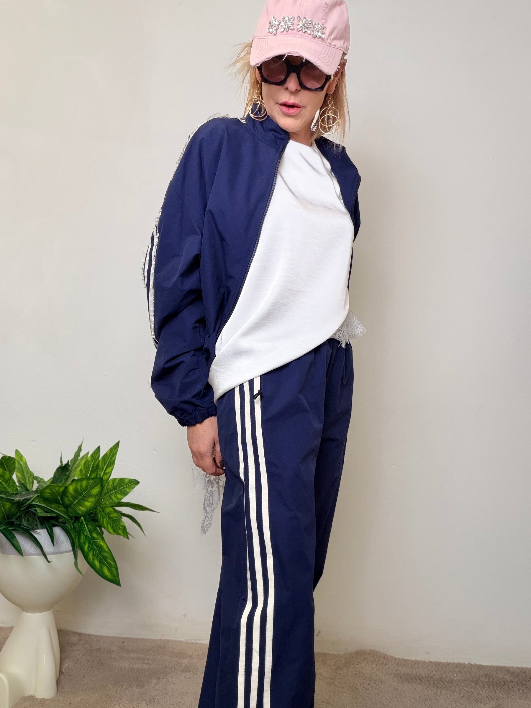 Pantaloni sportivi con bande laterali