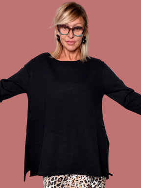 Maglia oversize con spacchi laterali e maniche lunghe