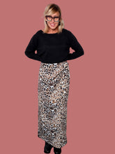 Gonna lunga in neoprene con stampa animalier