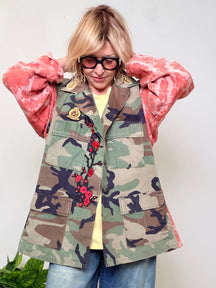 Giacca Militare Vintage con Maniche fantasia  e Ricamo Floreale
