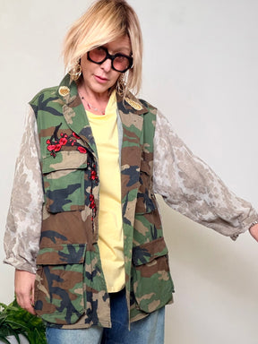 Giacca Militare Vintage con Maniche fantasia  e Ricamo Floreale