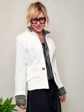 Giacca Blazer Bianca con Inserti Denim e Gilet Interno