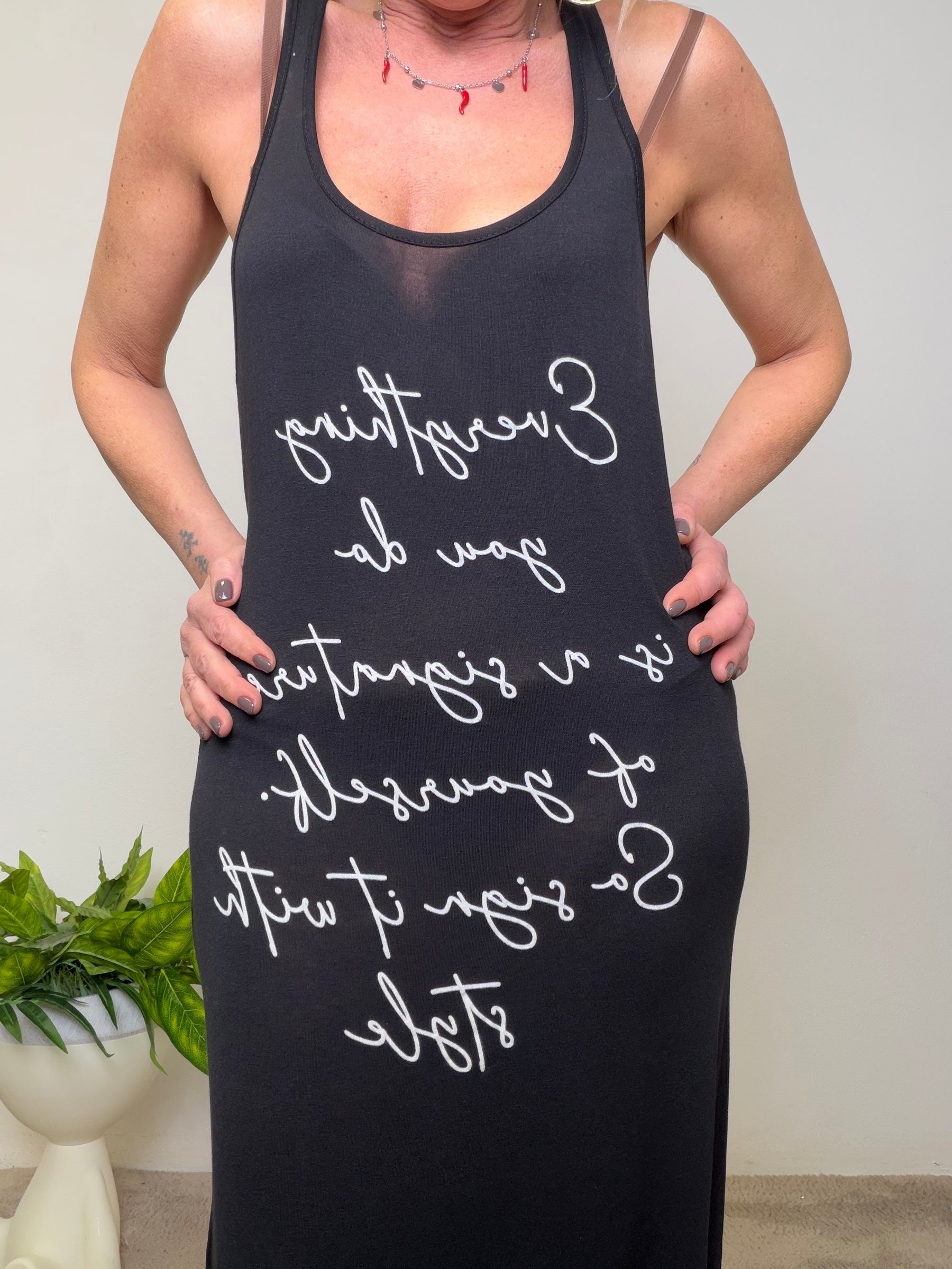 Abito Doppio Strato con Scritte Filosofiche - Due Pezzi in Uno