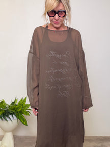 Abito Doppio Strato con Scritte Filosofiche - Due Pezzi in Uno