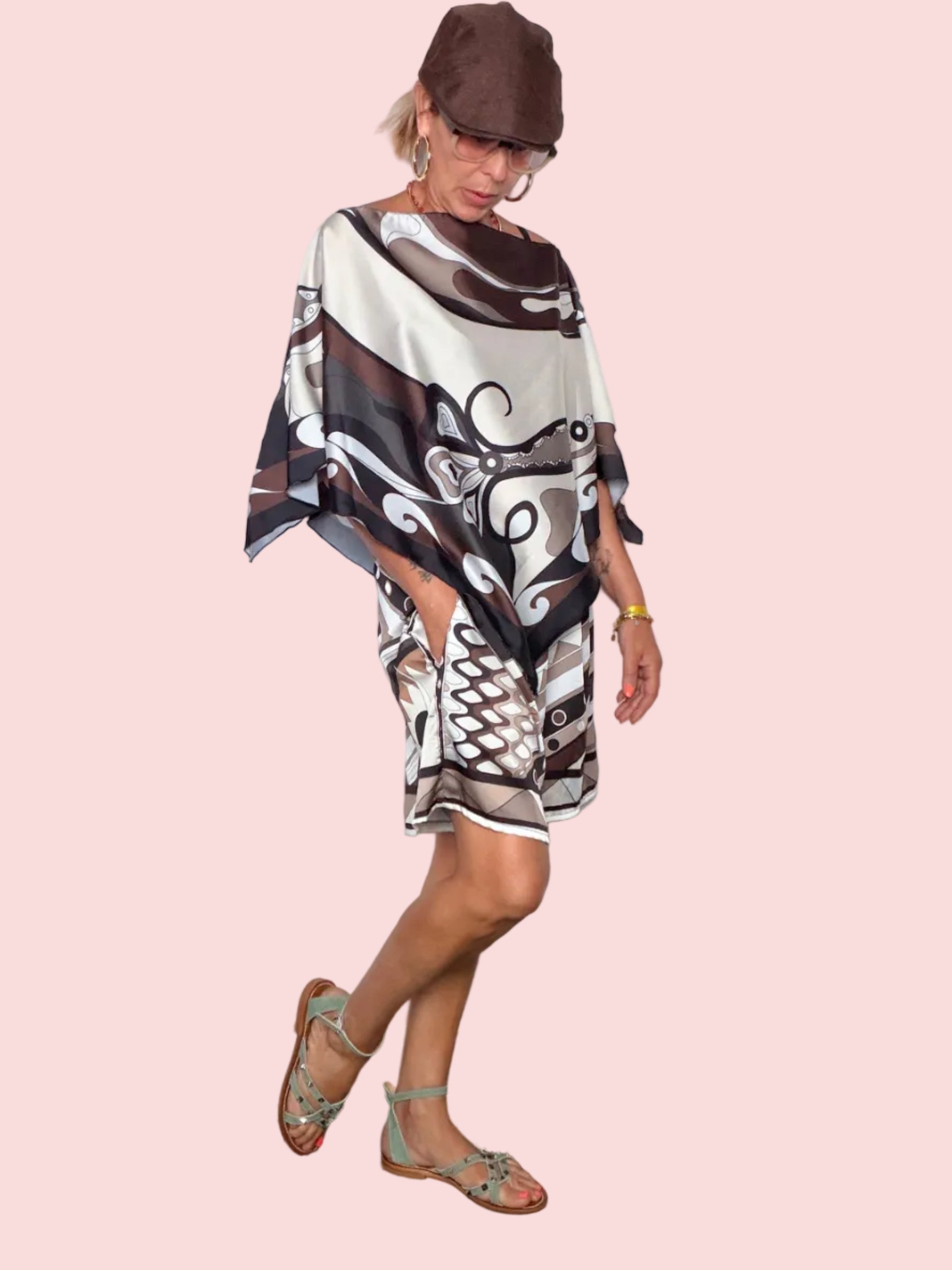 Completo Kaftan + Shorts — Stampa Satin Fantasia