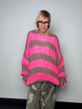 Maglia oversize a righe larghe con lavorazione traforata