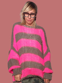 Maglia oversize a righe larghe con lavorazione traforata