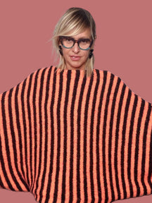 Maglia over a righe con maniche a pipistrello