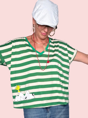 T-Shirt Righe Verdi  — Scollo V Oversize