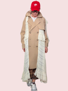 Trench Beige con inserti bianchi plissettati
