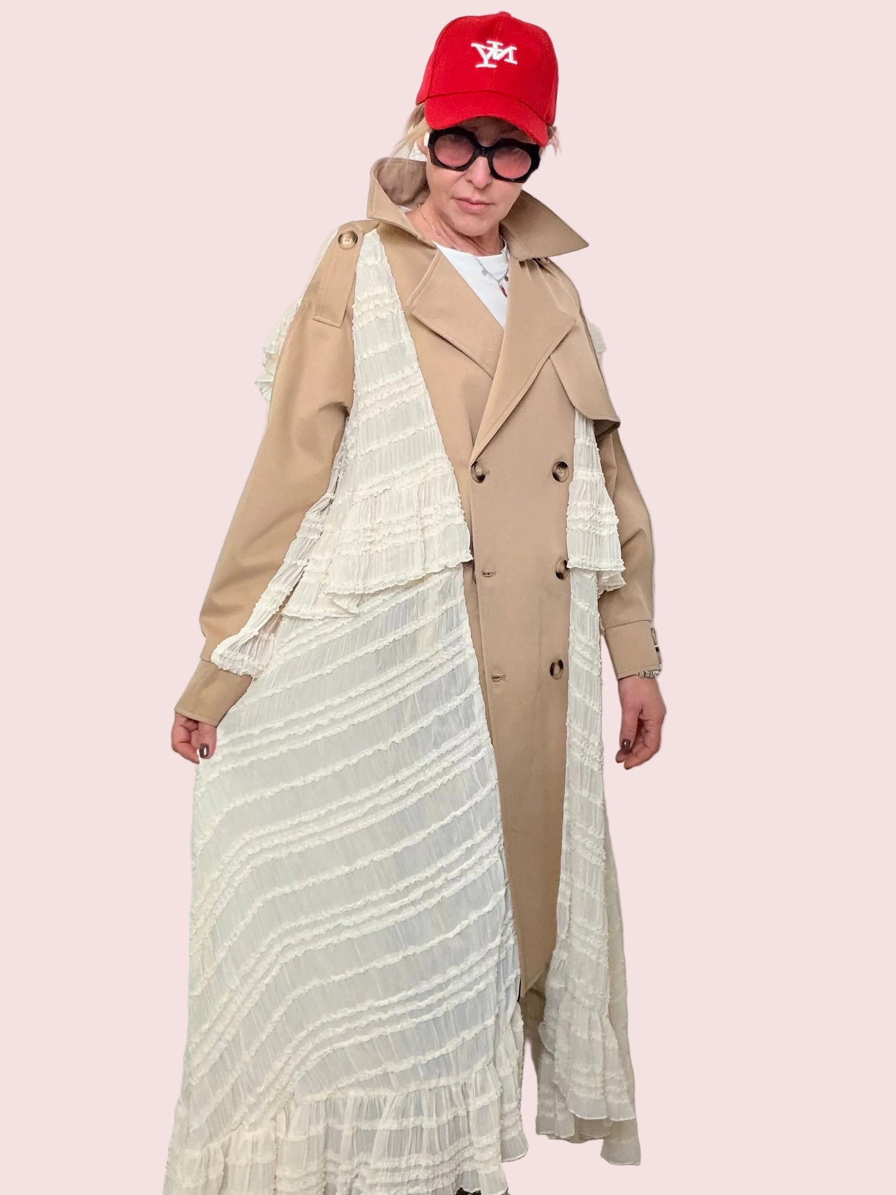 Trench Beige con inserti bianchi plissettati