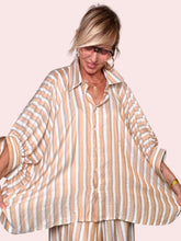 Camicia Oversize a Righe con Maniche a Pipistrello