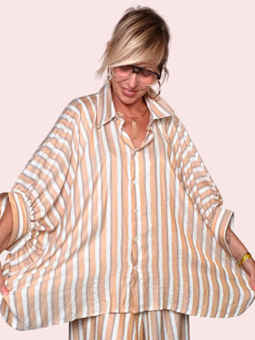 Camicia Oversize a Righe con Maniche a Pipistrello