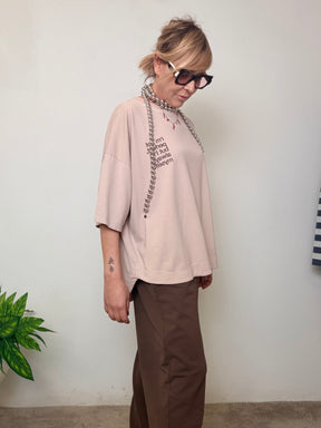 T-shirt oversize con stampa grafica