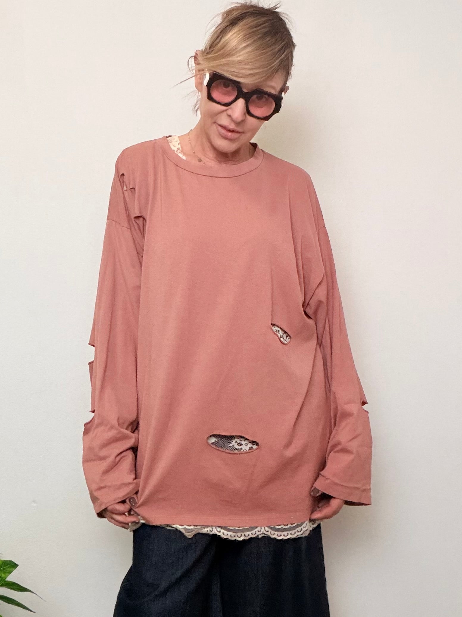 T-Shirt Over con Maglia Pizzo Sotto