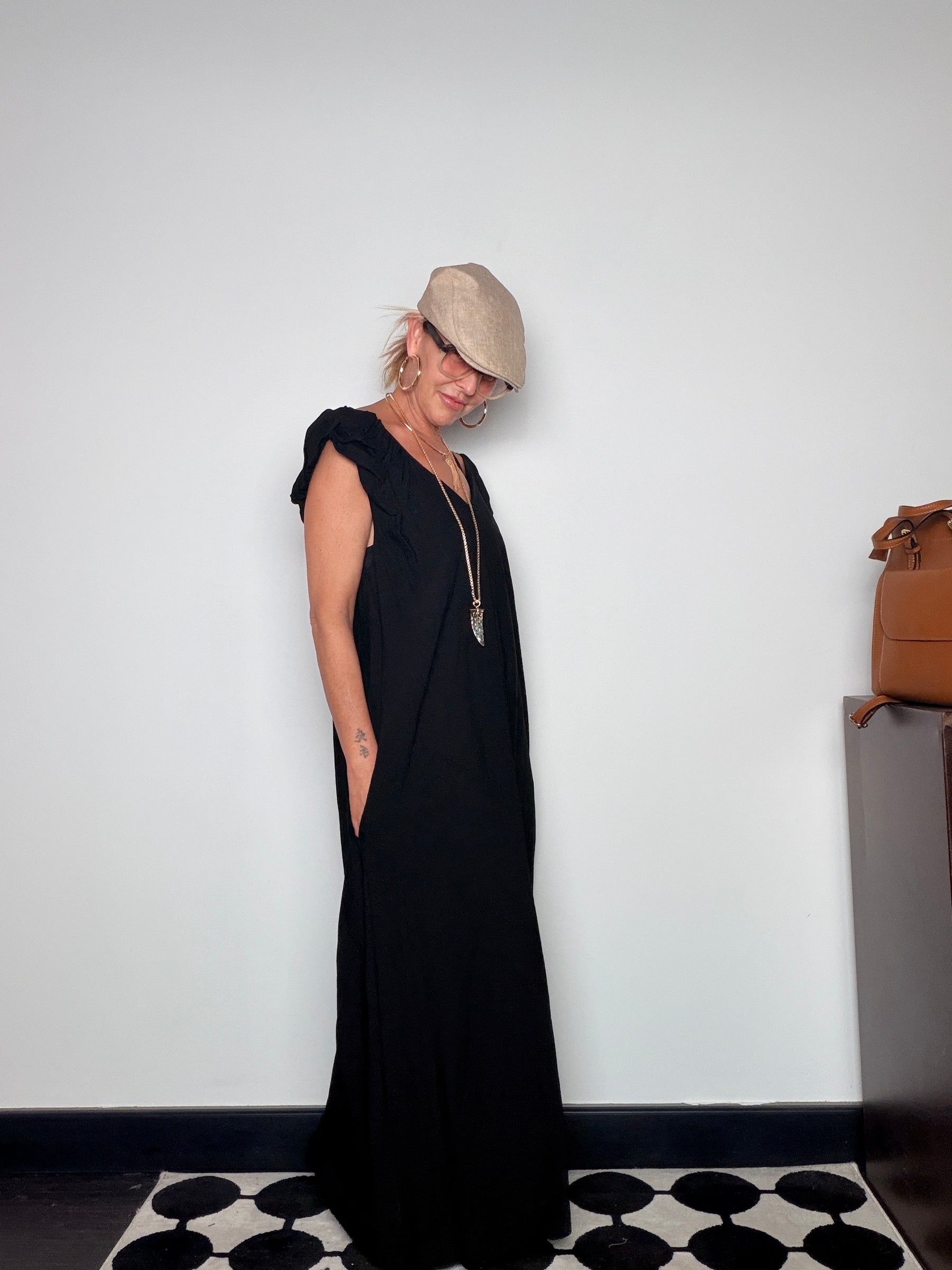 Abito Maxi Scollo V con Schiena Scoperta e Tasche