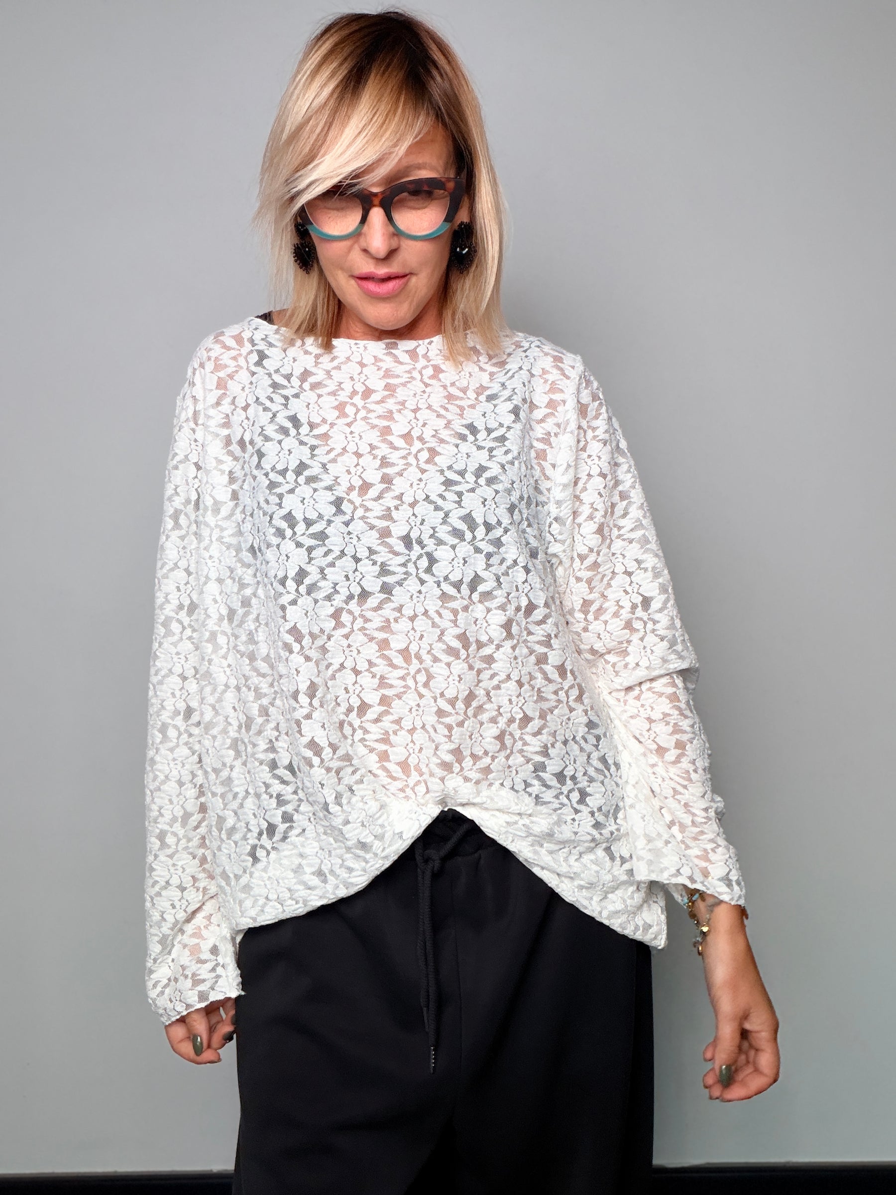 Maglia Female in pizzo floreale a maniche lunghe