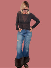 Jeans Philia Loft con abrasioni e bordura effetto pelliccia sul fondo