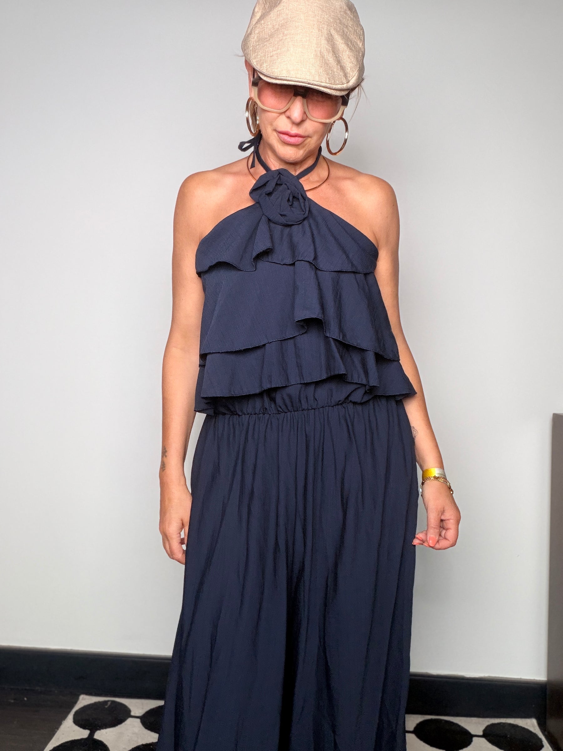 Tuta Jumpsuit Halter con Triplo Volant e Schiena Scoperta