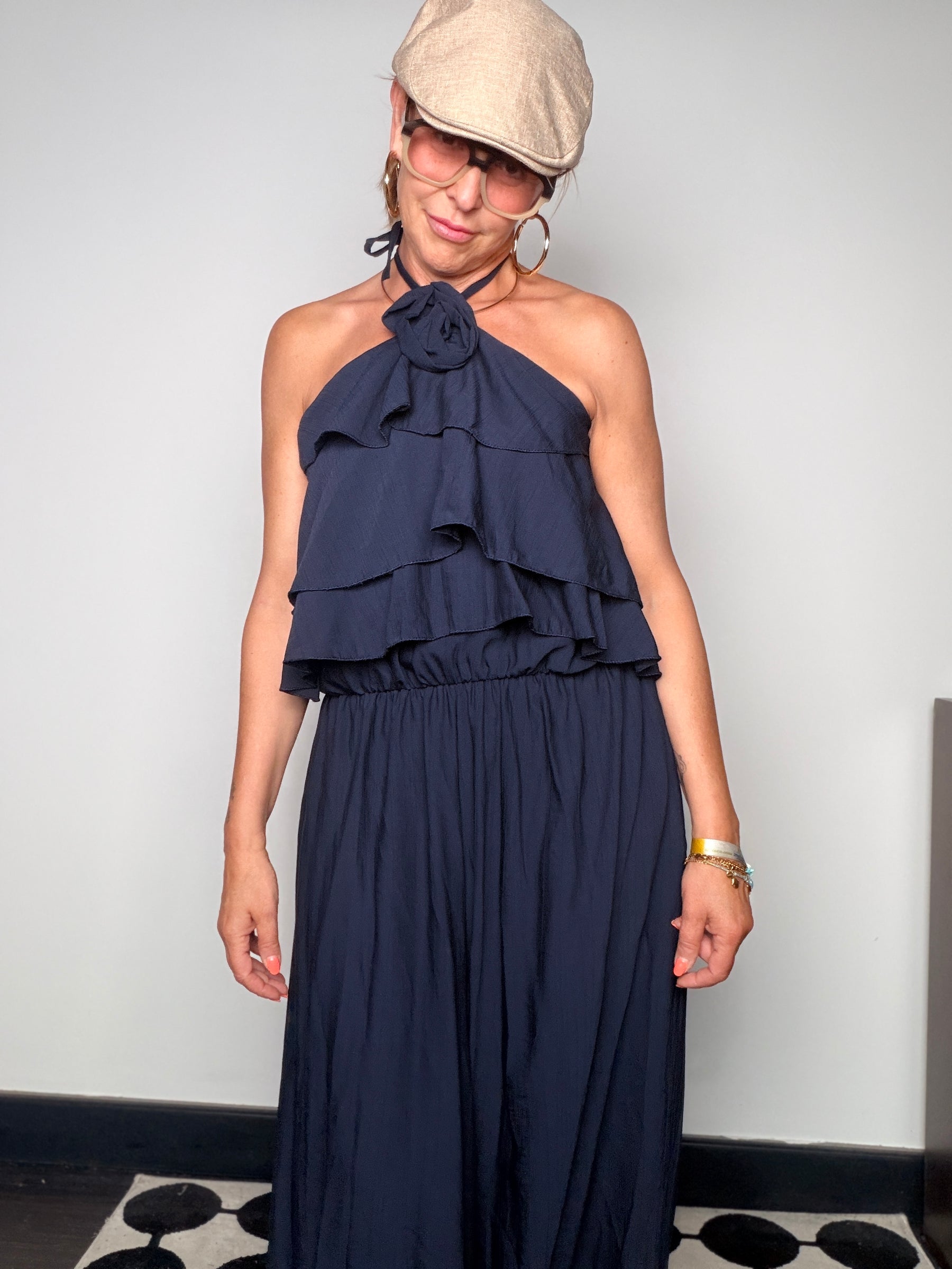 Tuta Jumpsuit Halter con Triplo Volant e Schiena Scoperta