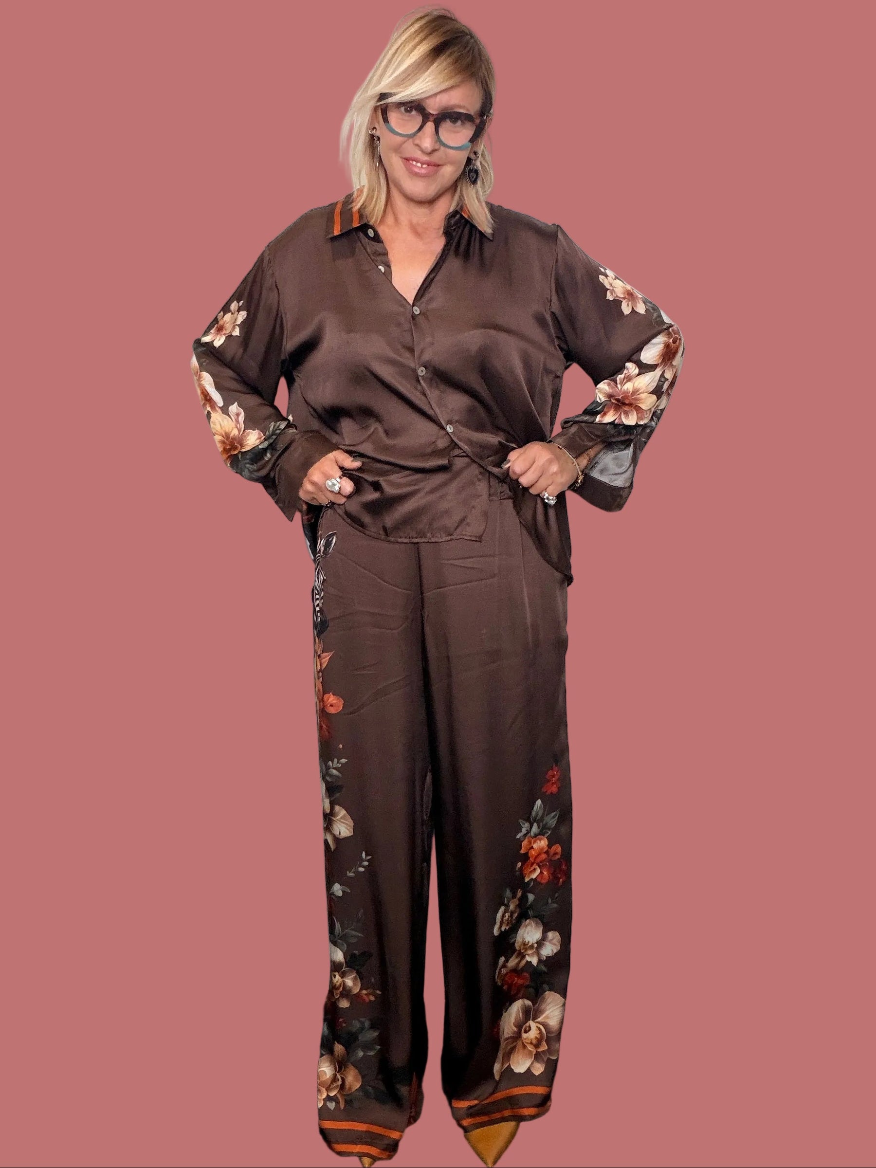 Pantalone Susy Star moro con stampa floreale e bordi a righe sul fondo