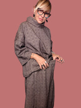 Pantalone Female a quadri con linea a palloncino, vista completa