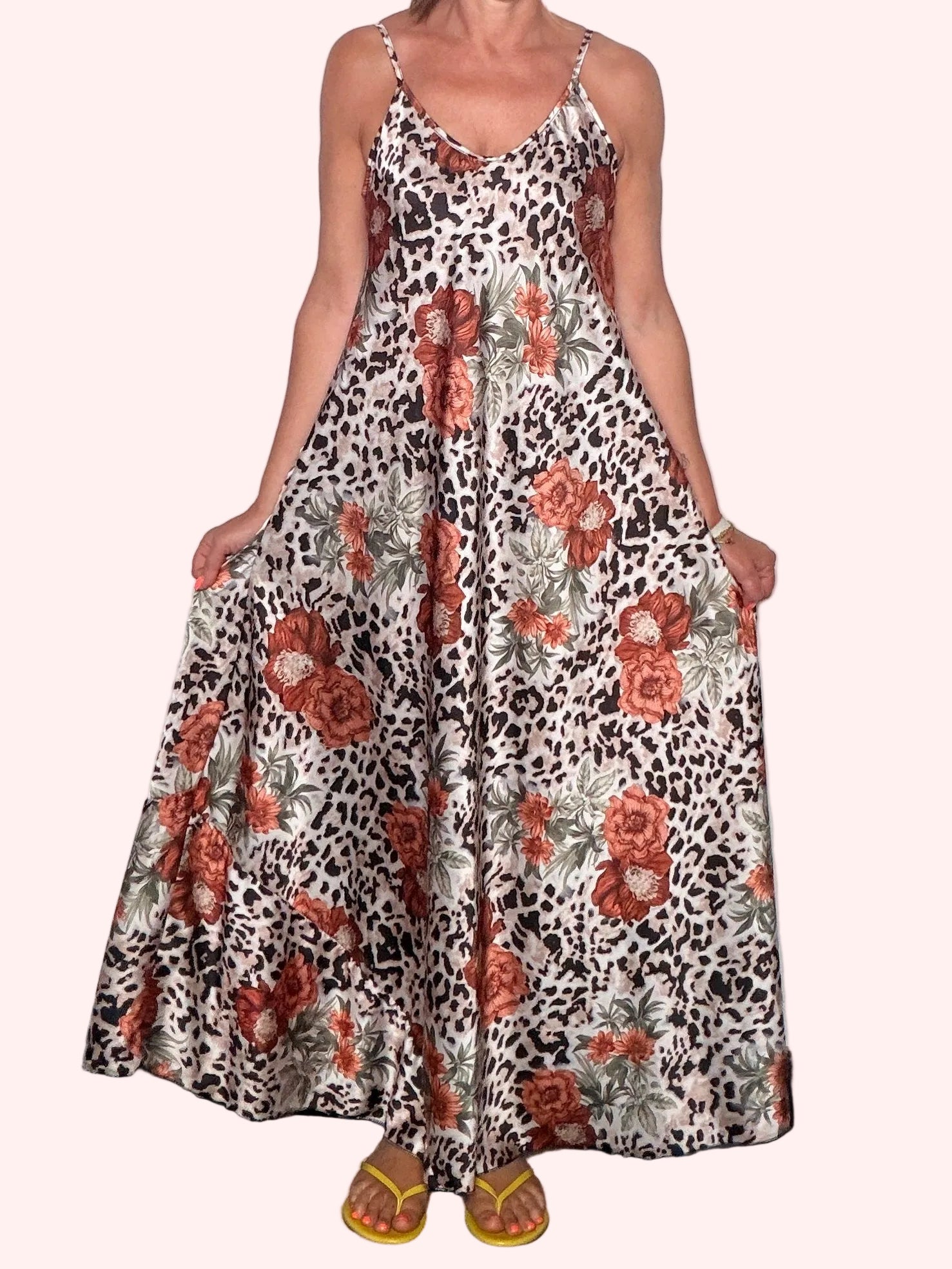 Abito Maxi Animalier e Fiori Tropicali con Vita Smock