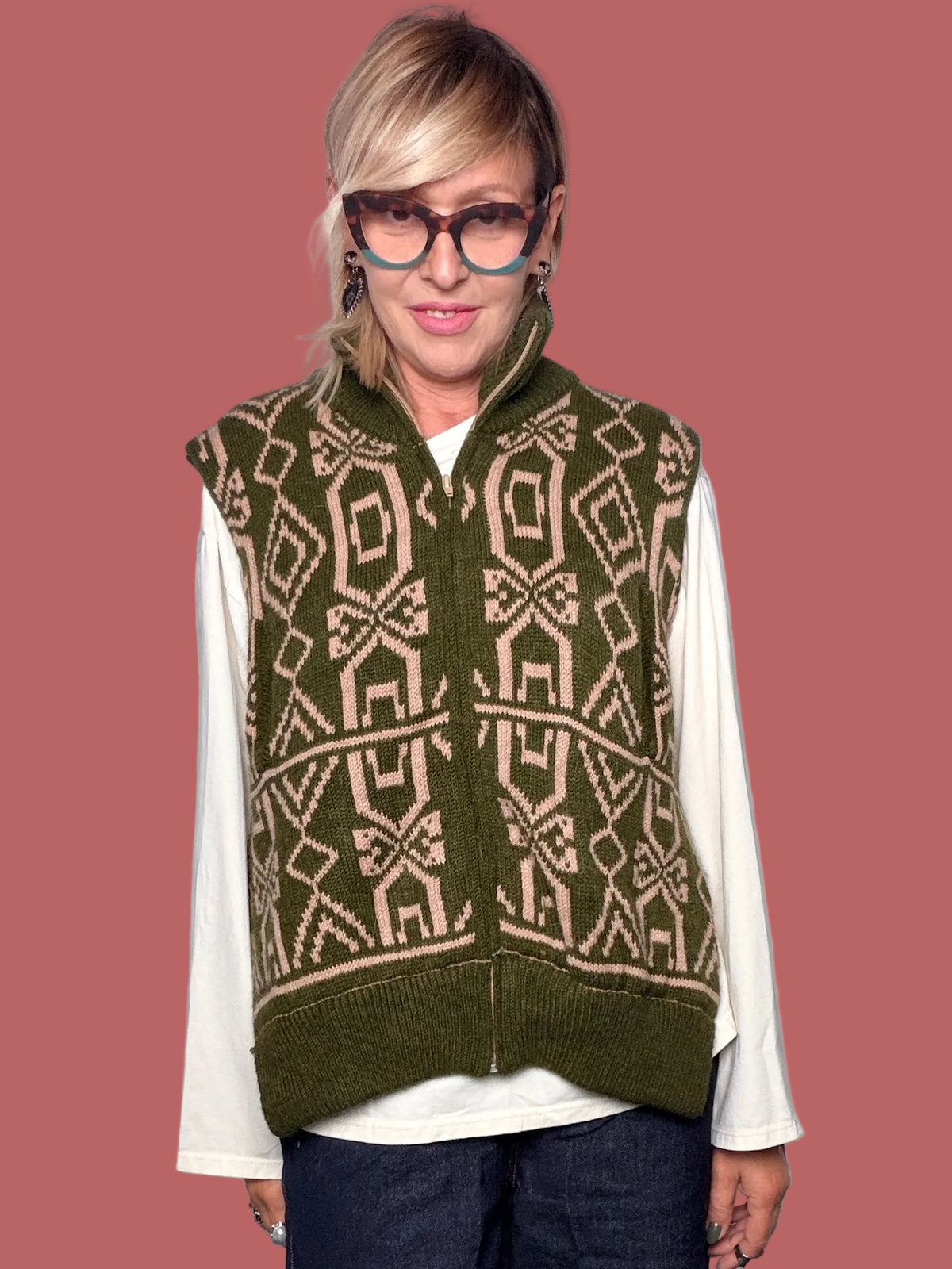 Gilet in maglia con fantasia geometrica e zip