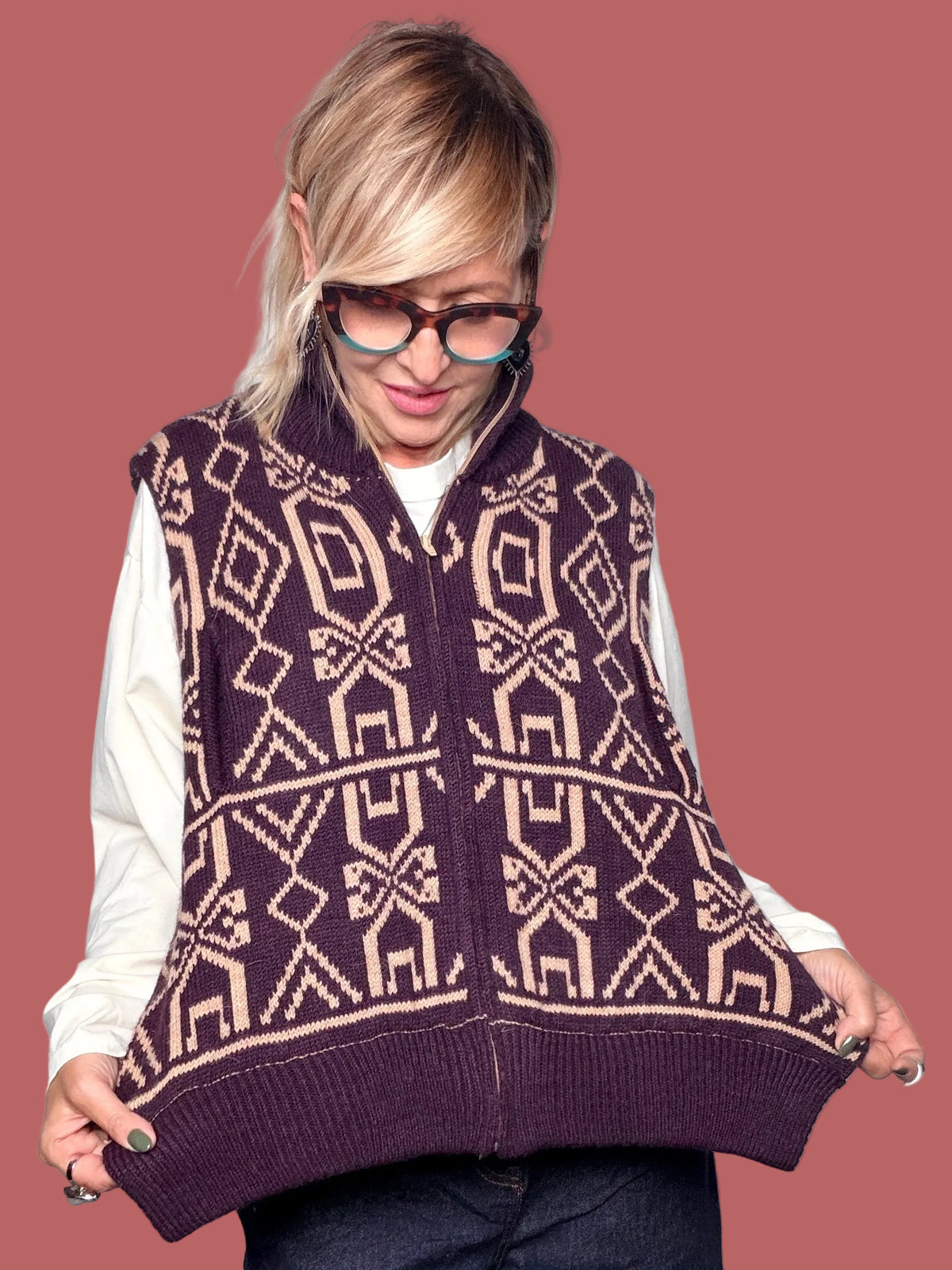 Gilet in maglia con fantasia geometrica e zip