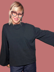 Maglia dalla linea ampia con maniche svasate