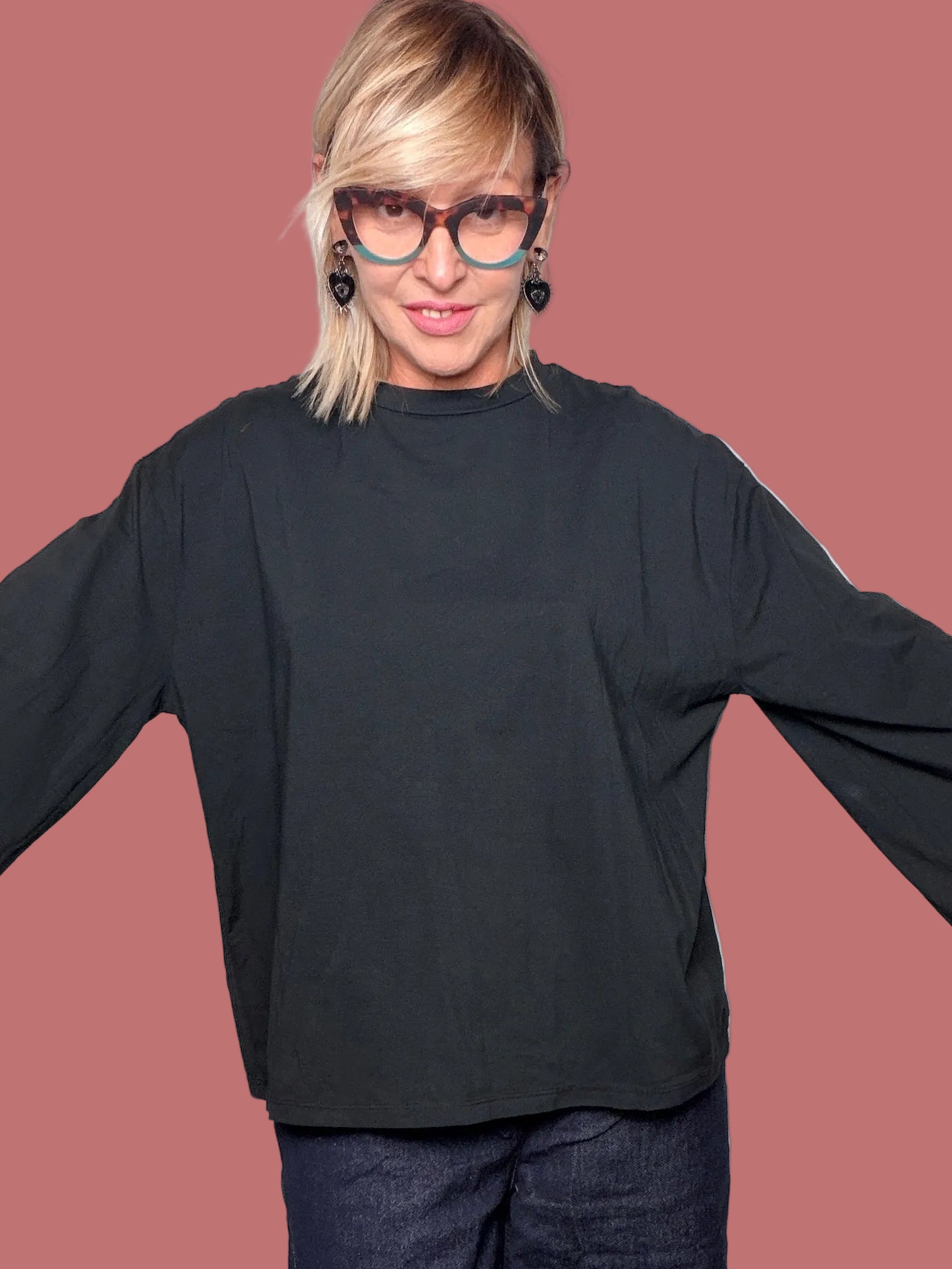 Maglia dalla linea ampia con maniche svasate