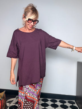 Maxi T-Shirt Oversize con Maniche Kimono e Inserto Sangallo