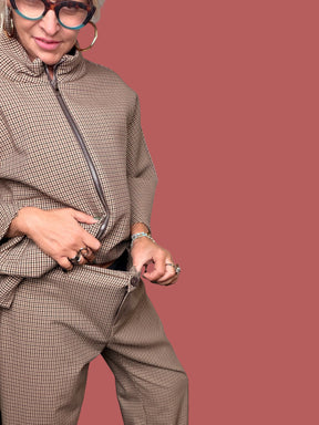 Pantalone a sigaretta in microfantasia beige e marrone