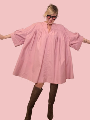 Abito oversize rosa maniche kimono