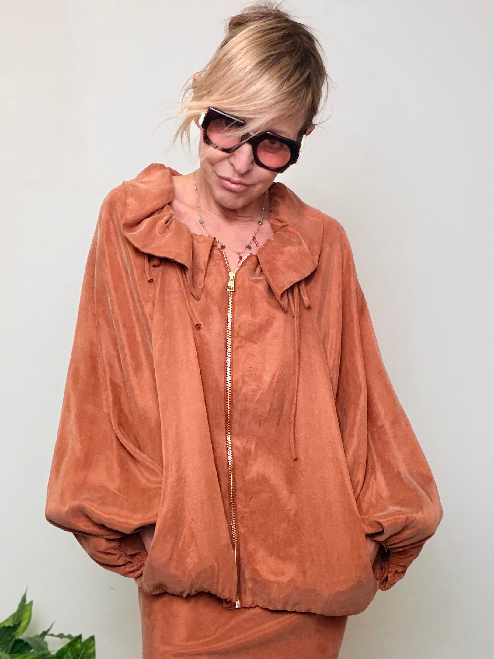 Bomber oversize cupro cappuccio arancione