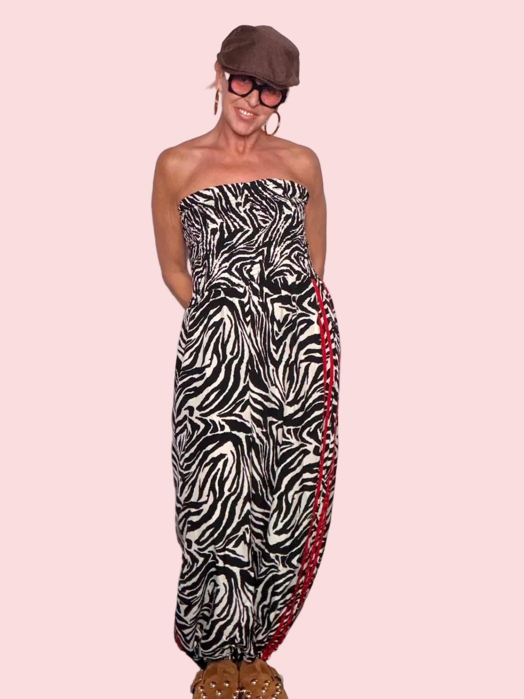 Tuta Oversize Strapless Animalier con Banda Rossa