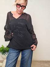 Blusa Bianca Trasparente con Canotta Scritte Filosofiche