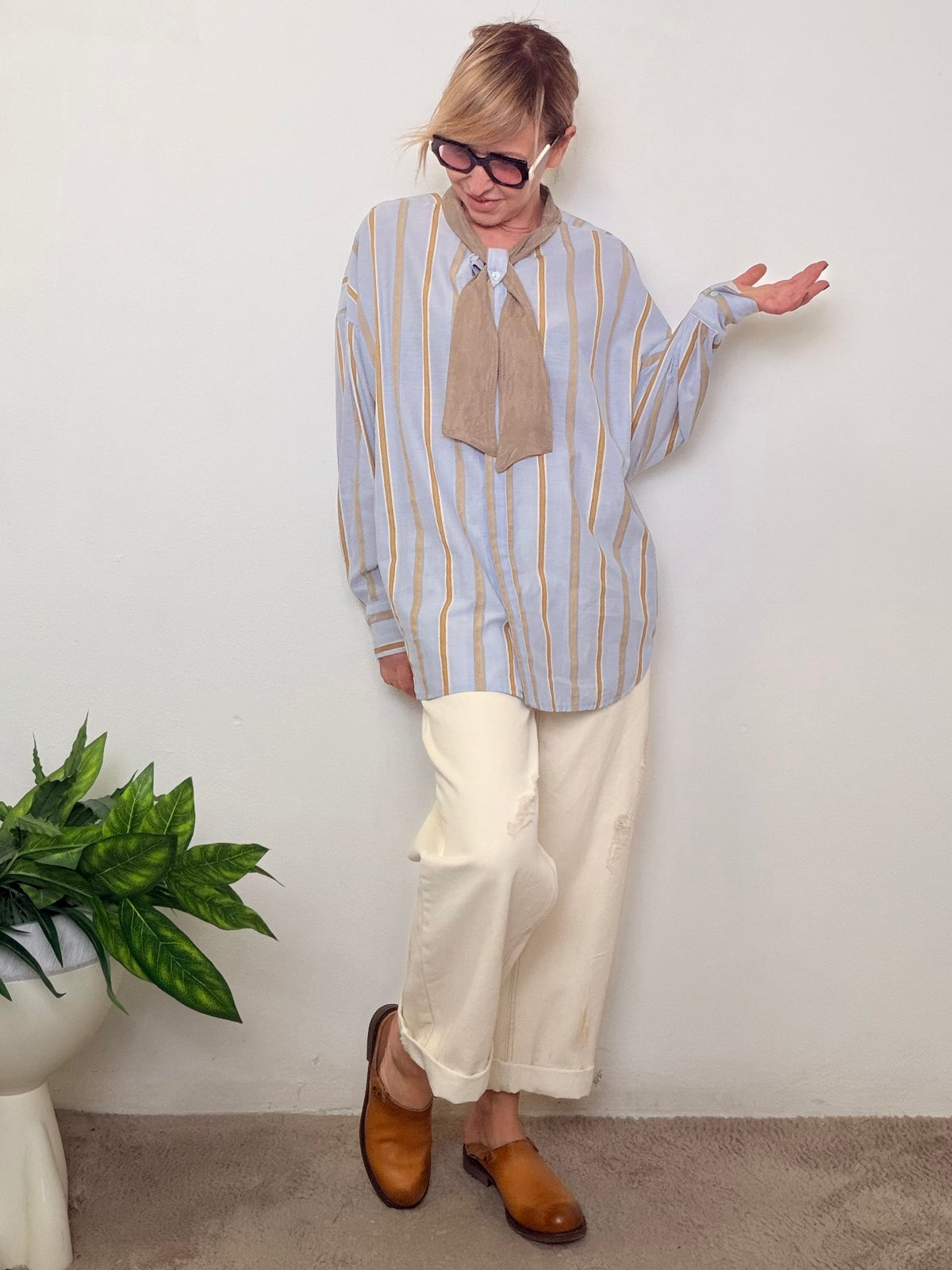 Camicia oversize righe azzurre beige fiocco collo