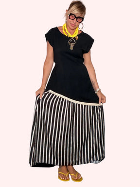 Abito Maxi Bicolore a Righe con Inserto in crochet