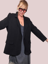 Giacca blazer nera oversize colletto revers tasche pattina