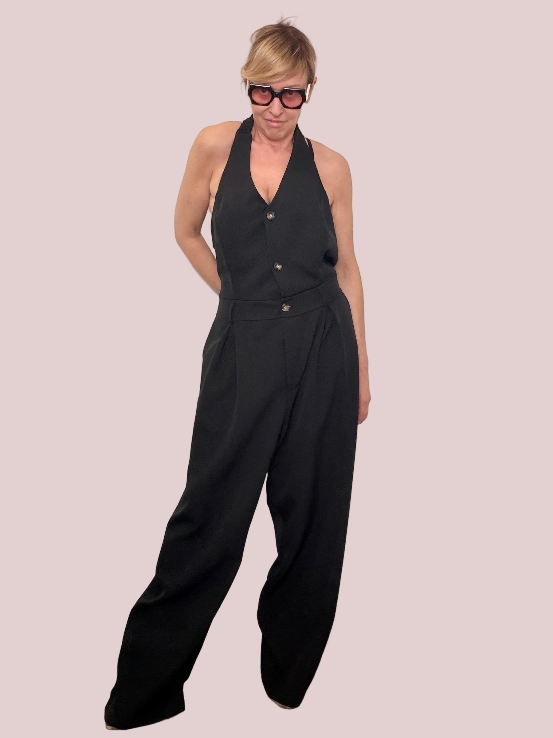 Tuta oversize scollo halter nera
