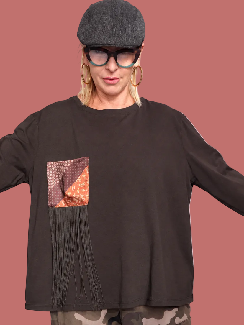 T-shirt over a maniche lunghe con applicazione