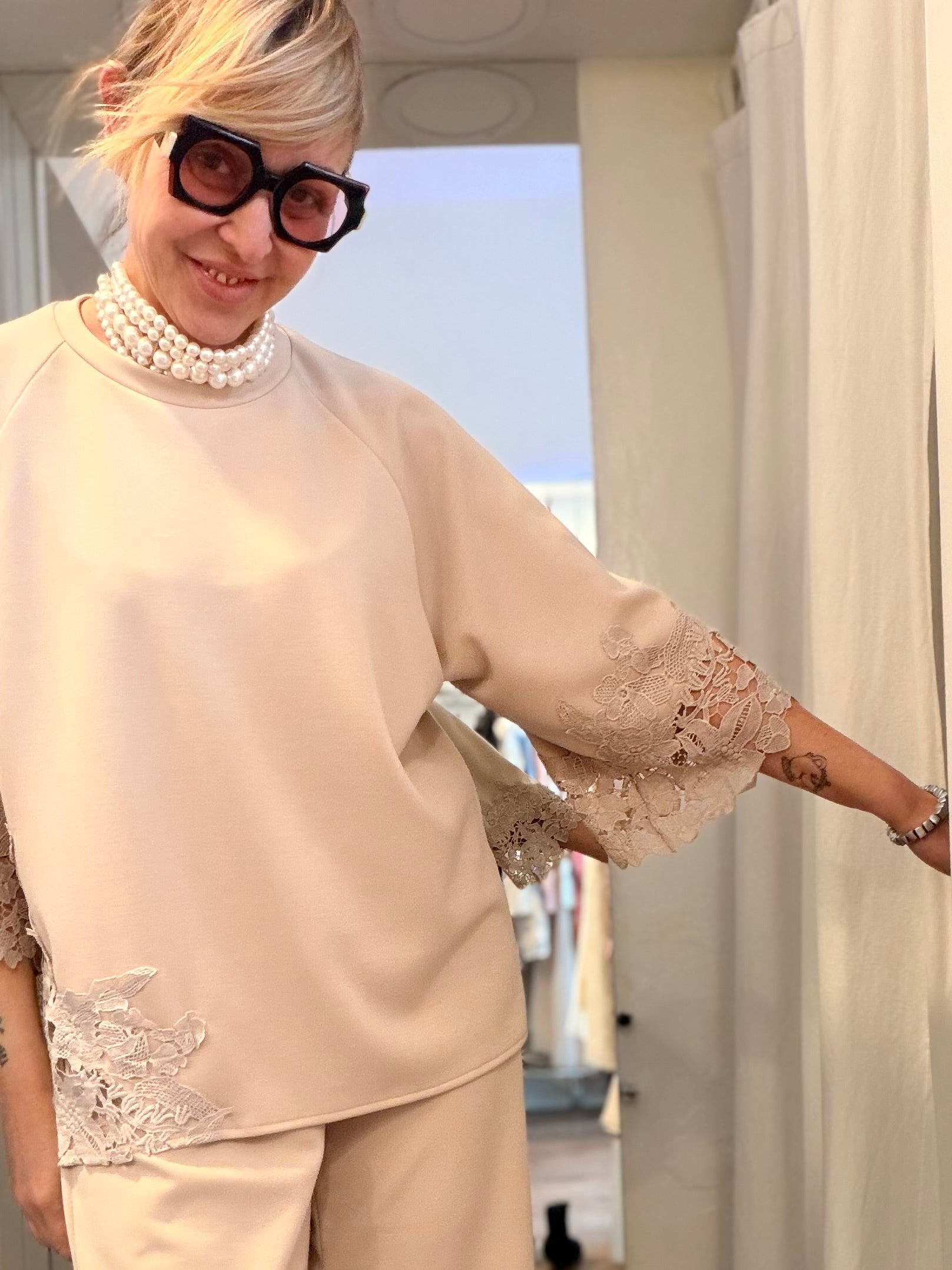 Felpa Beige Inserti Pizzo