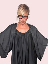 Coprispalle Kimono Maxi in Raso — Blu / Ocra / Nero