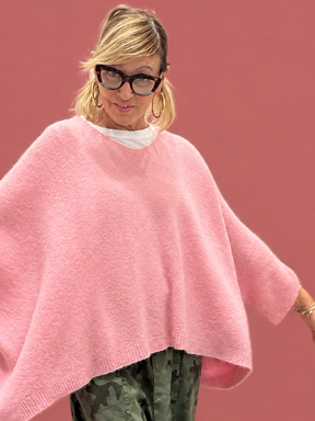 Maglia poncho oversize con scollo a V