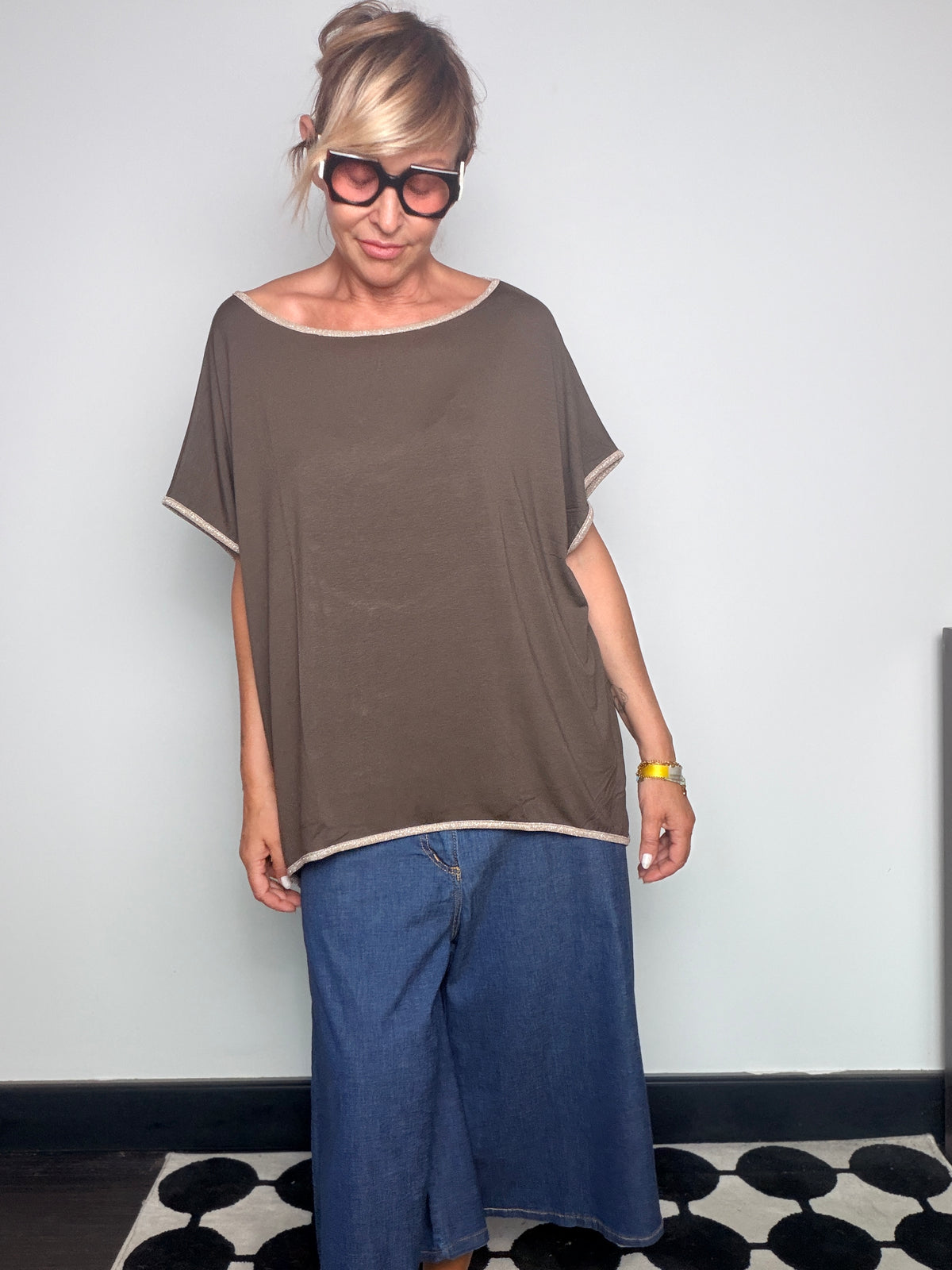 Top Oversize in Jersey con Bordi Lurex — Rosso / Tortora / Nero